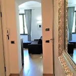 Apartment Flat 81 *
