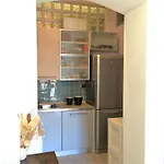 Flat 81 *