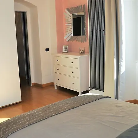 Flat 81 Apartment *