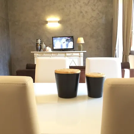 Flat 81 ラ・スペツィア