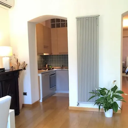 Flat 81 Apartment *